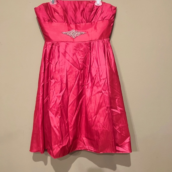 Girls/Women’s Short HOCO/Prom/Bridesmaid Dress by Jordan - Picture 1 of 10